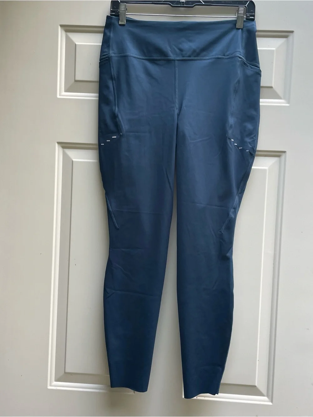 Nike Swift midnight blue high rise 7/8 pocket leggings Women Large NWT